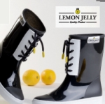 Procalçado cria primeira marca nacional de calçado de plástico