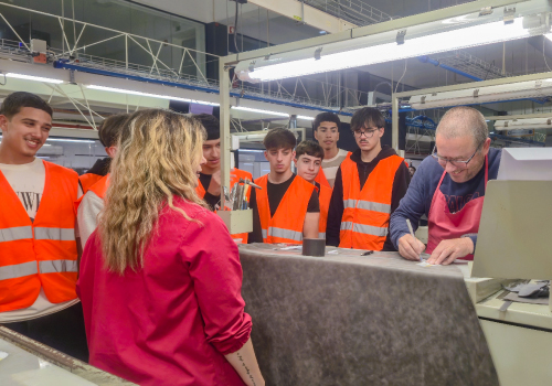 Nimco abre as portas a jovens estudantes